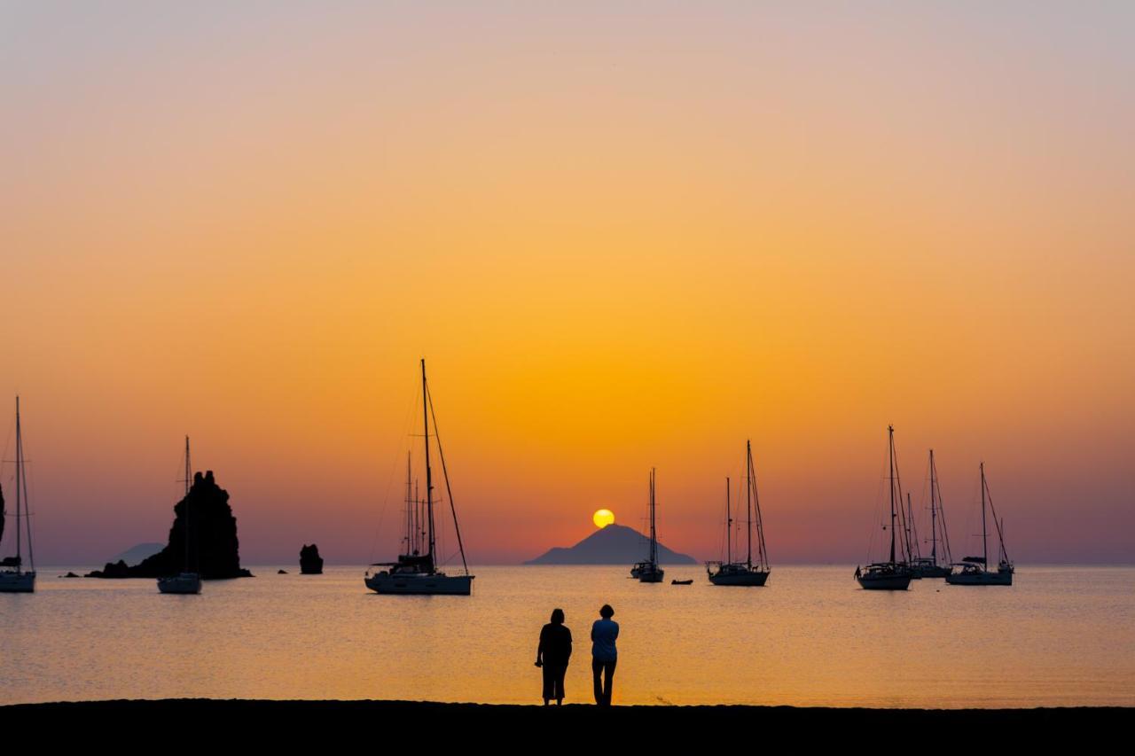 Holiday Eolie Village *